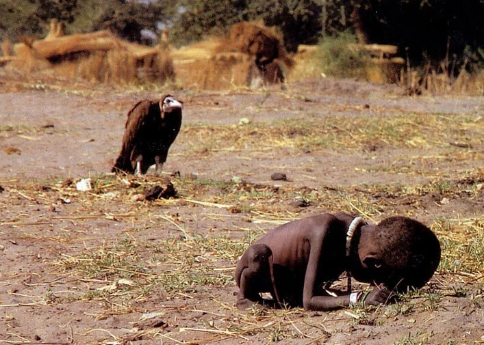 akbaba ve çocuk görseli